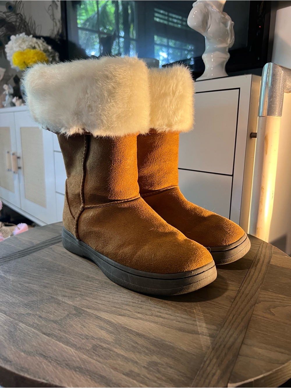 Cozy Faux-Fur Lined Winter Boots - Bamboo, like new